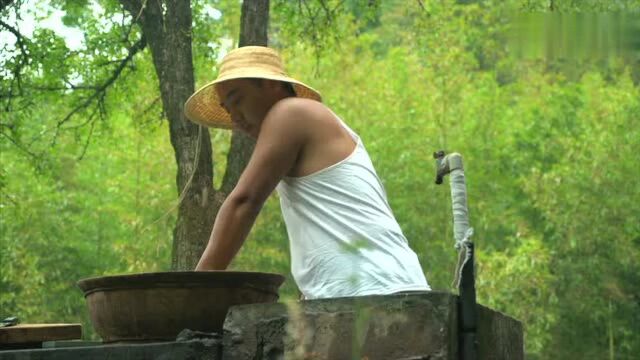 习惯了一个人早睡早起,粗茶淡饭的日子