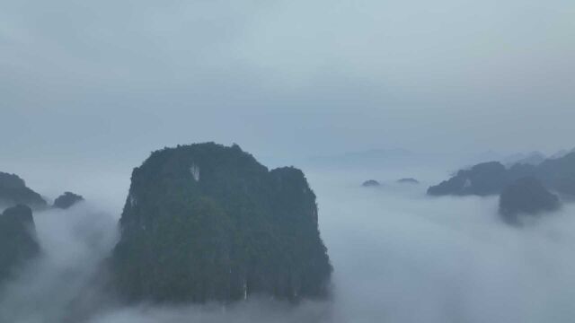 (电视通稿ⷥ›𝥆…ⷧ侤𜚩广西田东七仙山出现云海景观