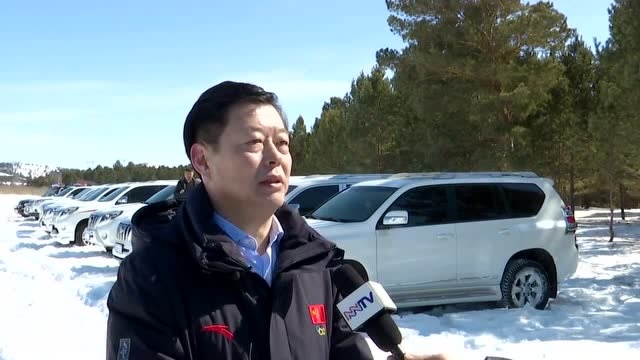 首届阿尔善“冰雪越野英雄会、雪地摩托英雄会”举行