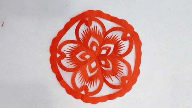 【手工剪纸】漂亮五折团花,详细教程来了!