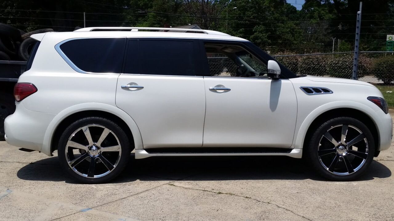 2022款日产armada闪亮登场!搭5.6l v8引擎爆400马力,还看啥普拉多