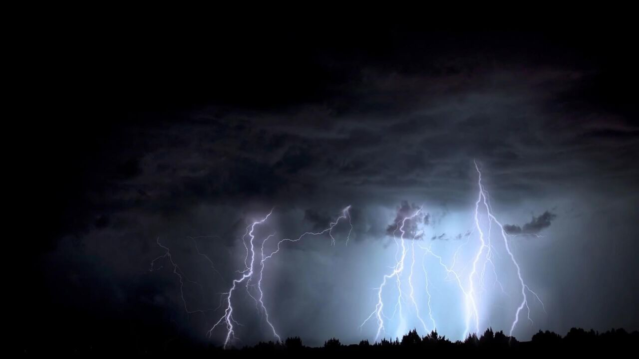 助眠下雨打雷声聆听大自然_高清1080P在线观看平台_腾讯视频