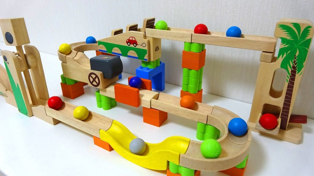 木制零件拼搭积木小球轨道玩具