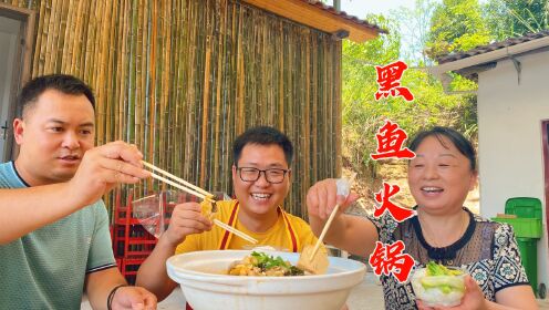 06:08大红灯笼高高挂,农庄终于装修完,各种特色美食都有铁锅兄弟2022