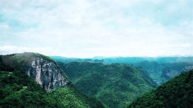 枣庄夏日绝美景区巡赏|碧波荡漾风景如画 实拍水量丰盈的岩马湖