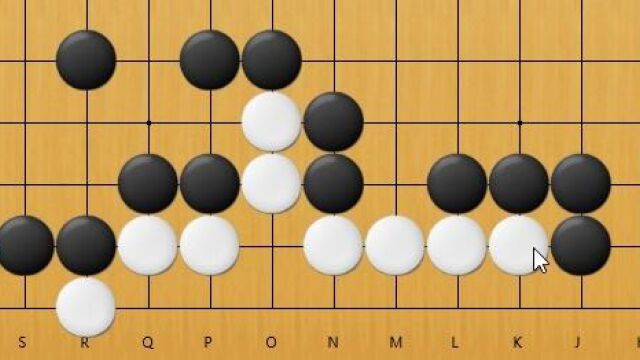 20220817091234白棋眼位有很多缺陷,需要充分利用1路扳的棋子来活棋