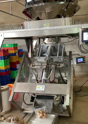 全自动称重土豆包装机