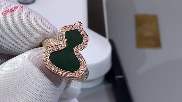 小江珠宝;高级复古感麒麟绿翡翠葫芦戒指 戴上超级显白 并且自带气场