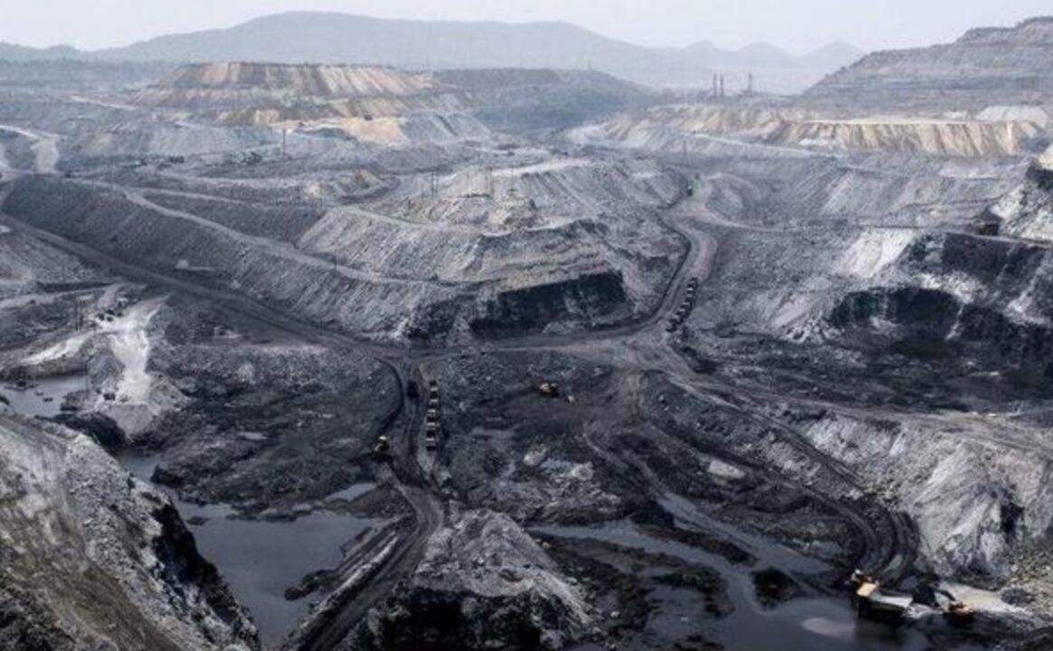 阿拉善左旗煤矿图片