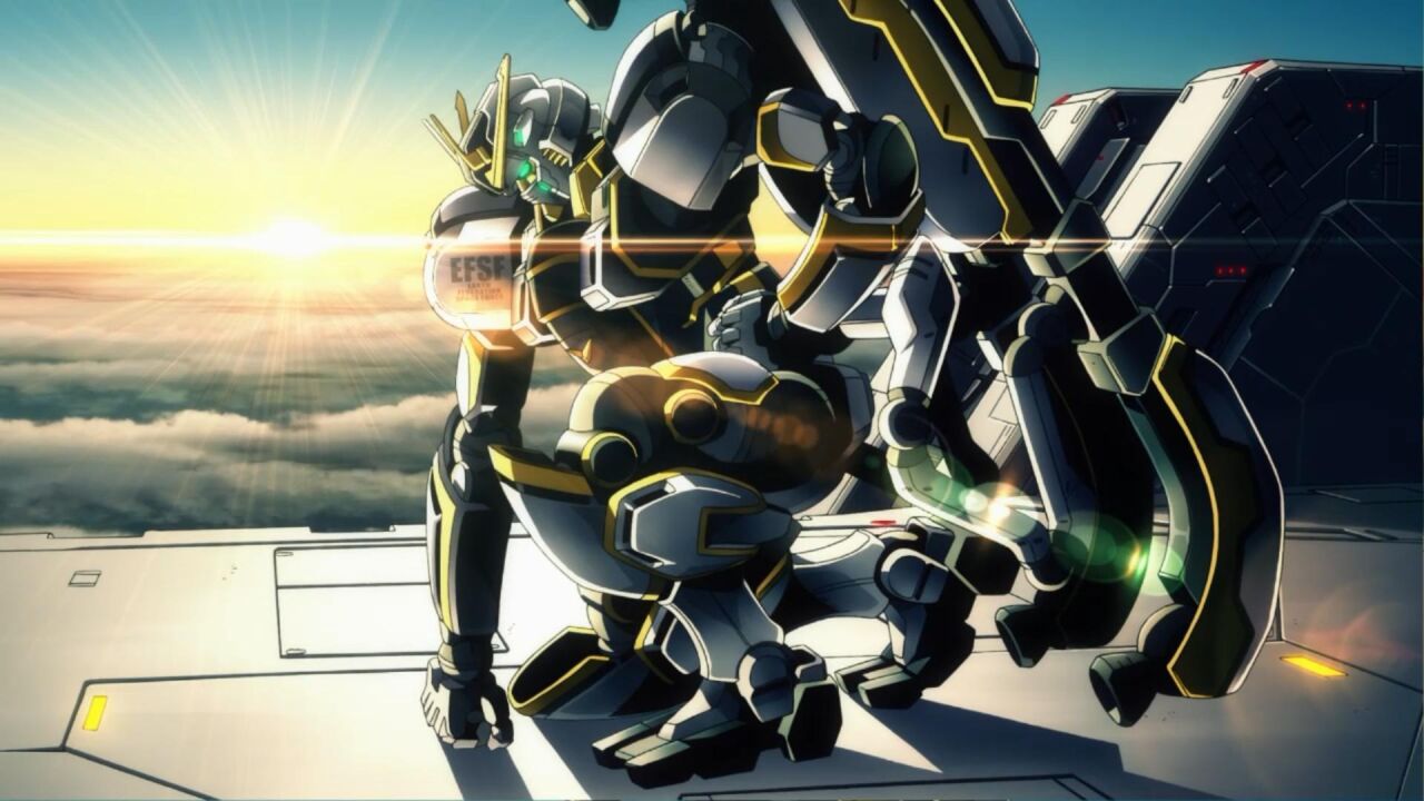 伊欧驾驭阿特拉斯高达出击,最后险些回不去,好在队友赶来相救