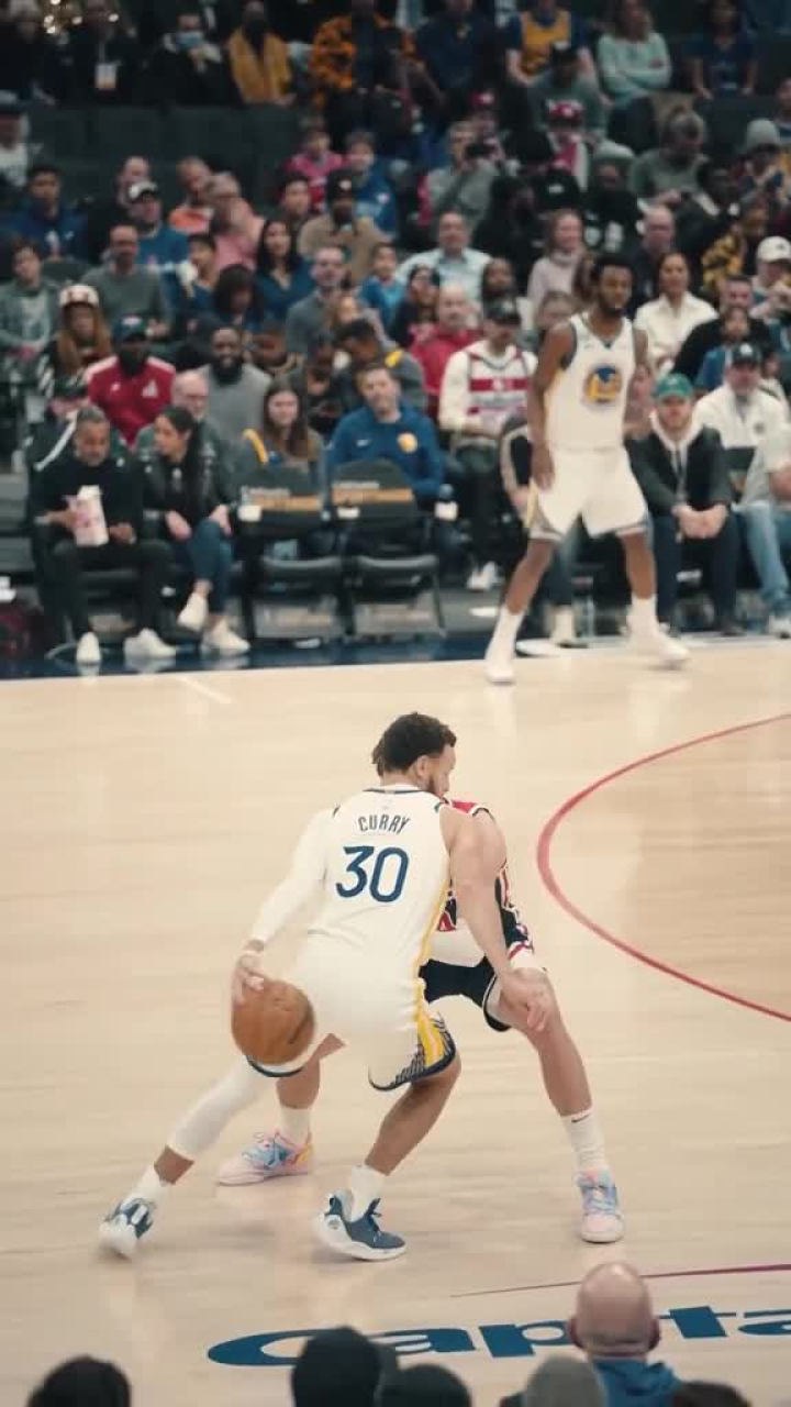 库里招牌背运过人#篮球技巧