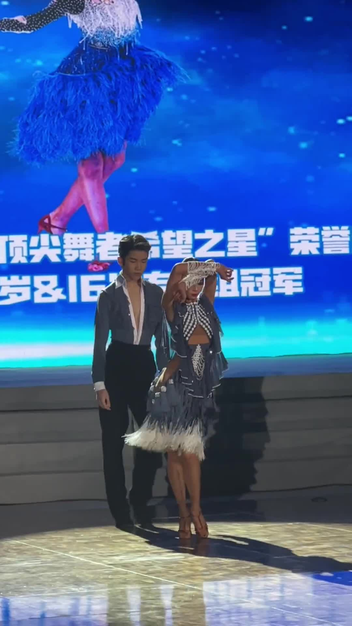感受舞台魅力 #随舞而动放光芒 #王崇墨李茉晗