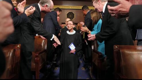 美国历史上第二位女大法官，她一生都在推动平等运动，相信你也会被深深感动！