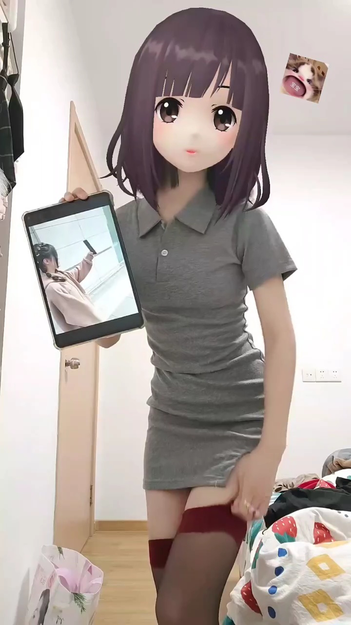 举牌照 iu7 帮美女举牌!