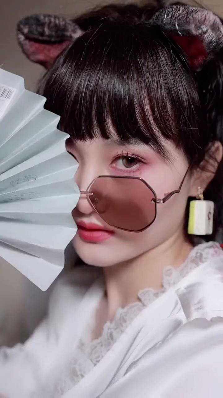 一直催的国潮千禧仿妆来啦