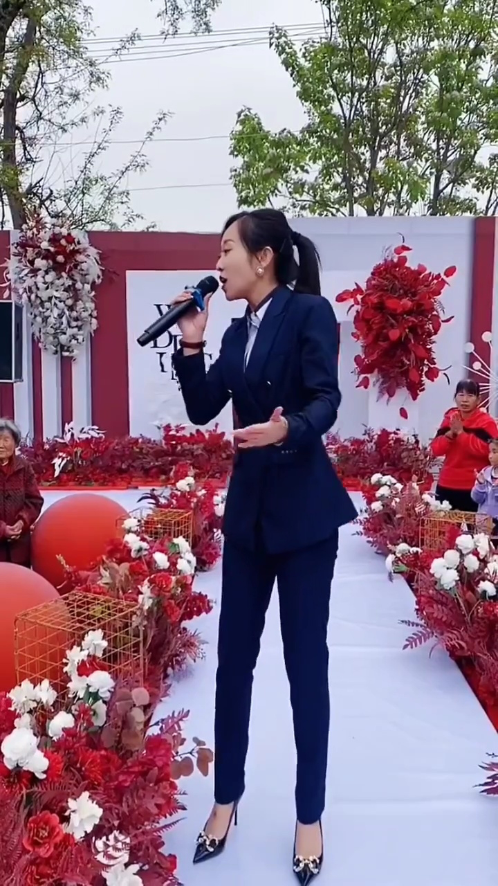 吹不散的是回忆dj摇 #婚礼主持人 丈母娘「主持霏儿」78