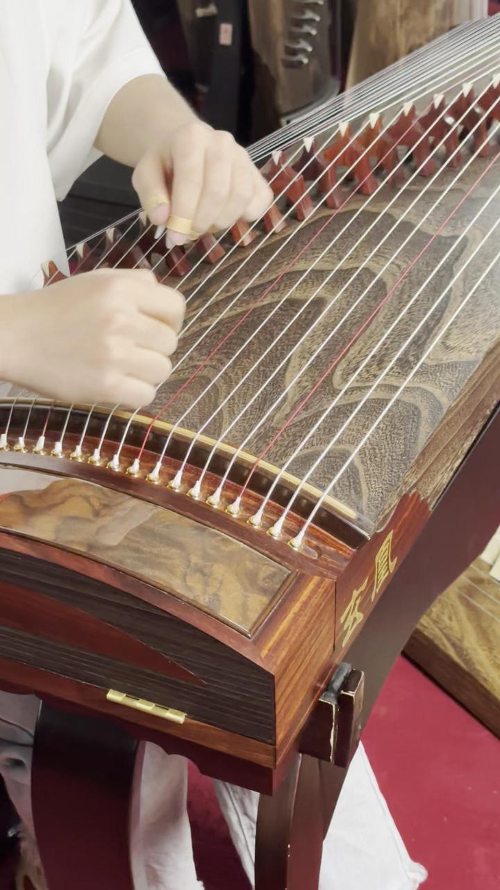 晓雾 片段 北京玄凰古筝ua系列整挖筝手机录制