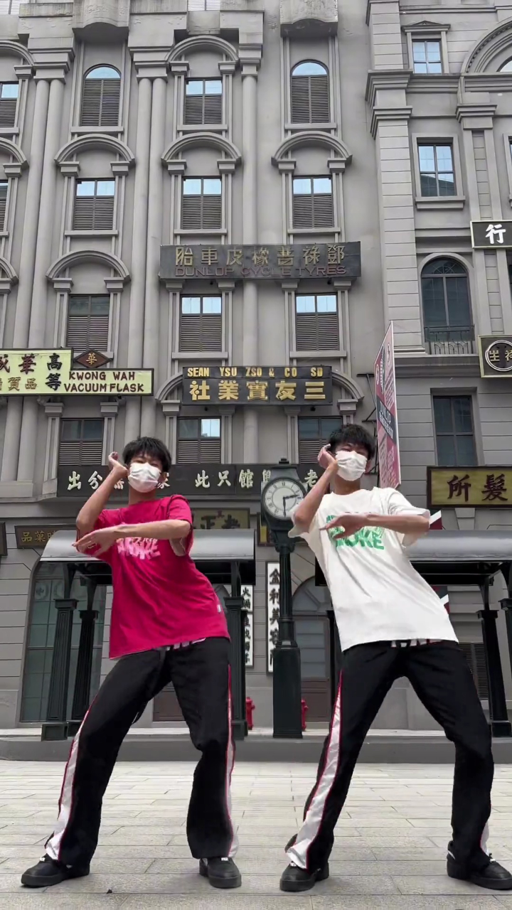 《新版电摇》叫上你的朋友速度学起来～#丝滑小连招#一学就会系列#电摇_腾讯视频