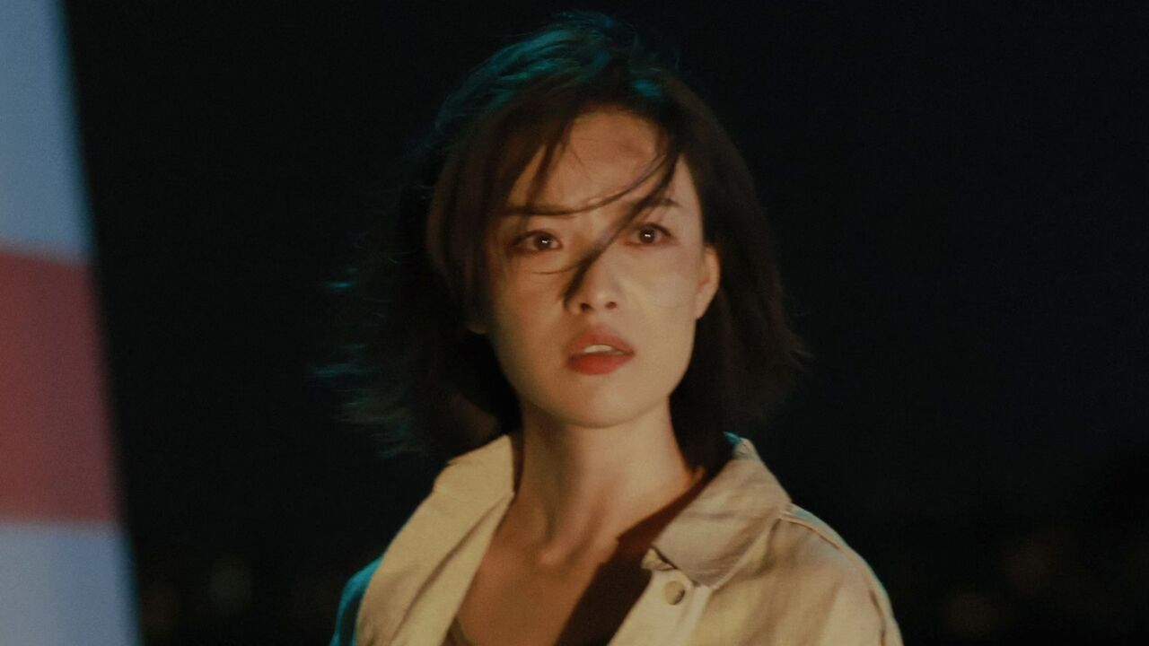 倪妮哭戏太有感染力!从低声啜泣到崩溃大哭,沉浸到撞到了摄像机