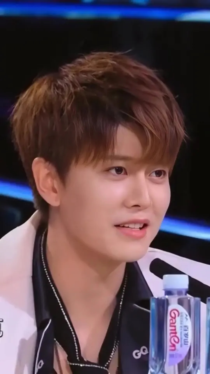 任嘉伦 #舞者 任嘉伦在舞者抢人的舞台上豪气的说,他要成为我的对手