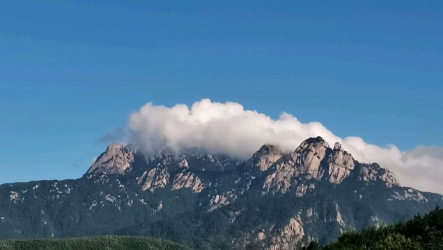 清晨窗外的天柱云端,一个字,美!天柱山风景区