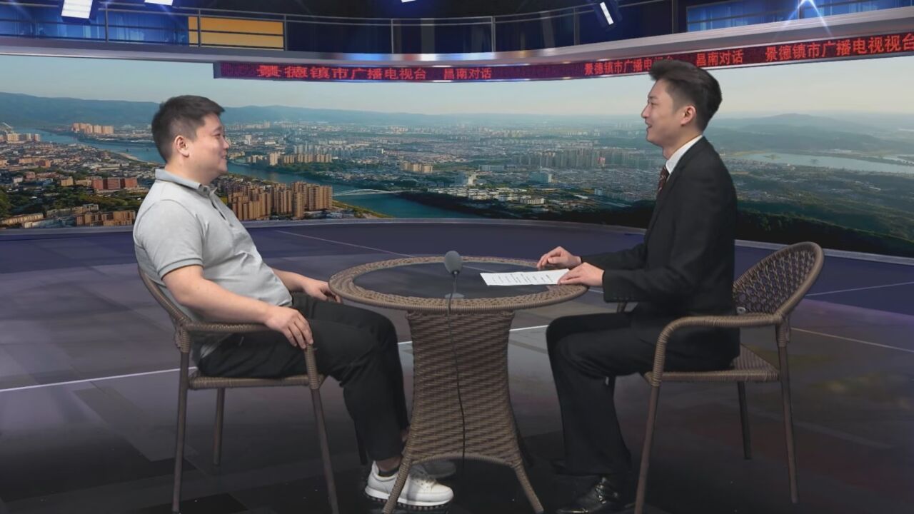 段文祥:粉彩花鸟谱新篇