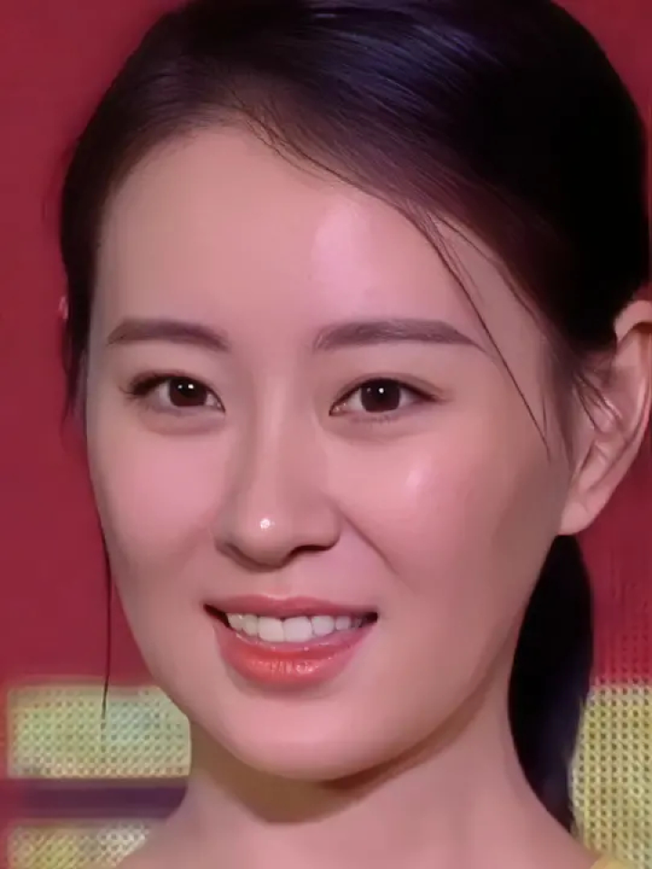 与胡歌起舞,姣美容颜,绝佳身材一览无余#王乐君