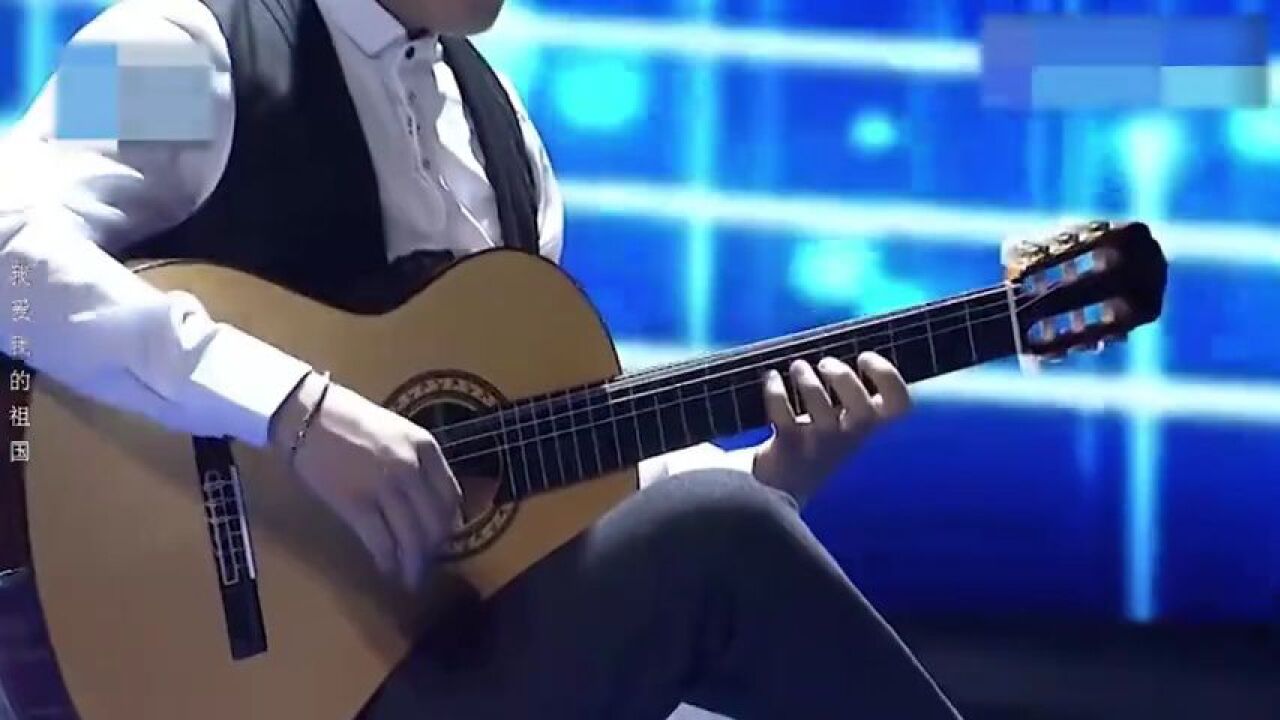 刘德华为叶倩文拉二胡伴奏,一起合唱太好听了!会拉二胡的明星们