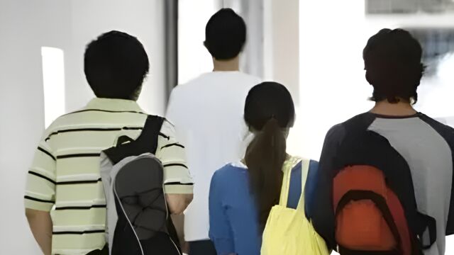 湖南一高校清退超2000名学生?回应来了