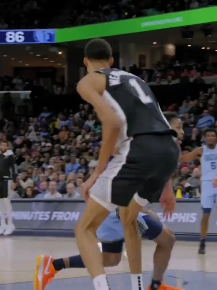 188莫兰特直接隔扣224文班亚马. #文班亚马 #莫兰特