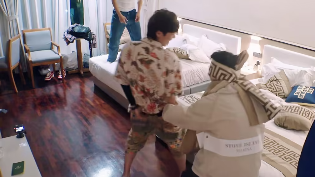 199-7fe68016f5af6e875deb26e0a7f2ad26哈哈哈哈哈 第4季丨主动"送