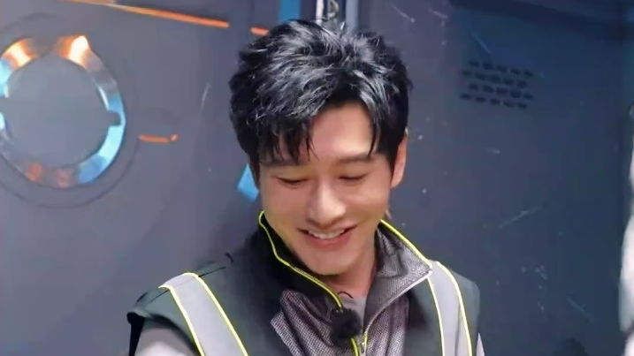 黄晓明每次玩"摸牙齿"都能被咬住