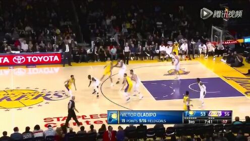《NBA全场回放》【原声回放】步行者vs湖人第3节 奥拉迪波双手暴扣虐筐