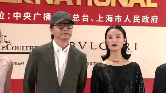 开幕影片《穿越时空的呼唤》剧组亮相 章家瑞携演员姚笛写给三峡的情书