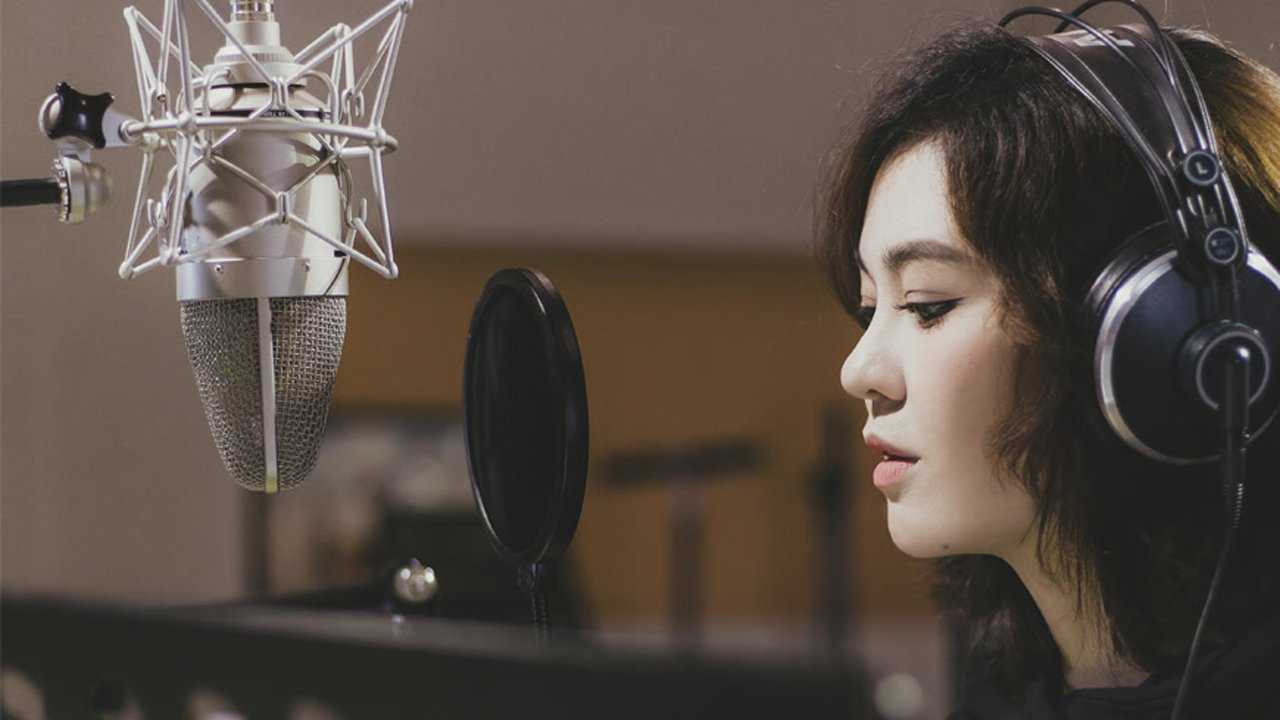 《腾讯新闻知遇之城》【知遇live74成都】郁可唯全新原创《我的城》