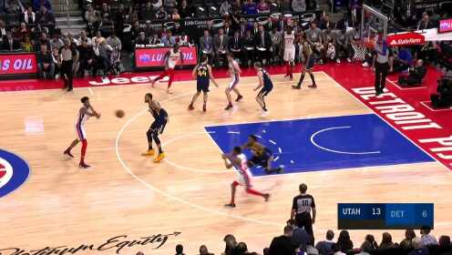 《NBA全场集锦》平地起惊雷 伍德空中折叠空切暴扣