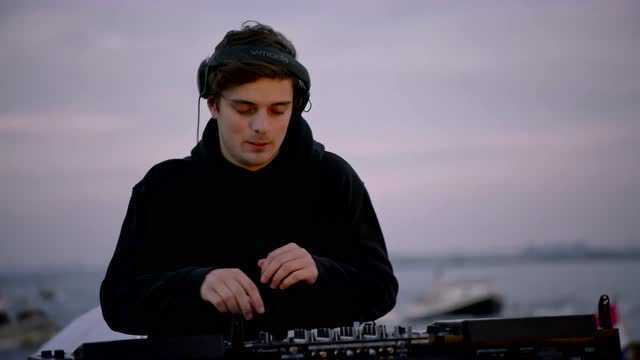 MARTIN GARRIX LIVE ON DUTCH WATERS