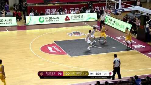 《CBA全场集锦》关键时刻还是靠我 拉杜利察内线接球转身扣篮