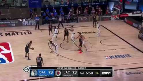 《NBA全场回放》【回放】独行侠vs快船第3节 波神被吹技犯罚出场