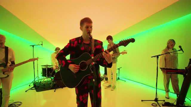 Gus Dapperton  Post Humorous (Live) | Vevo DSCVR