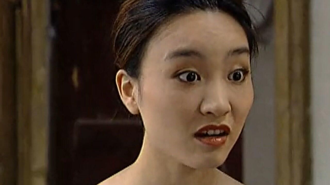 《街坊邻居》第25集01:嘉陵巷来了一对要饭的母女,大家看她们可怜就给