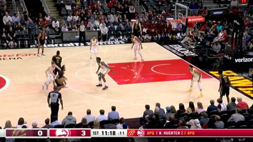 《NBA全场集锦》开场先来下马威 摩西布朗旱地拔葱暴扣得手