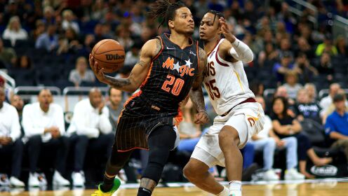 《NBA全场集锦》【球星】状元郎富尔茨高效输出！ 12中8 砍下16分2篮板6助攻2抢断