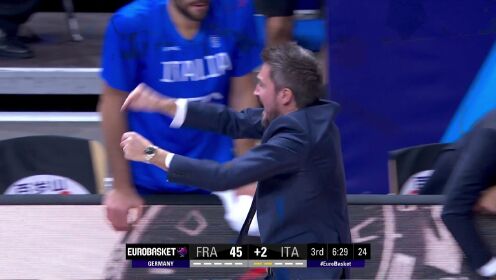 《FIBA》连续转移球法国全队防守被扰乱 梅利分球波罗那拉双手暴扣