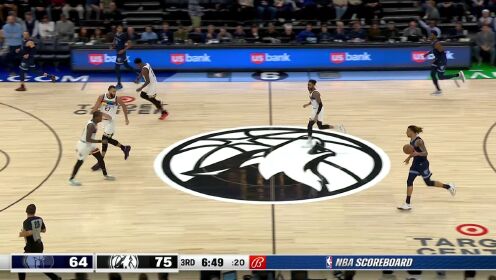 《NBA全场集锦》人中龙凤！莫兰特风骚背传助飞克拉克勾手上篮打进