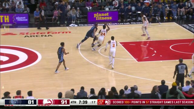 快攻势如破竹！盖耶收到福里斯特助攻空中接力扣篮打进