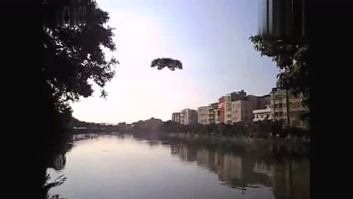 出现在广州的UFO 非常清晰真实