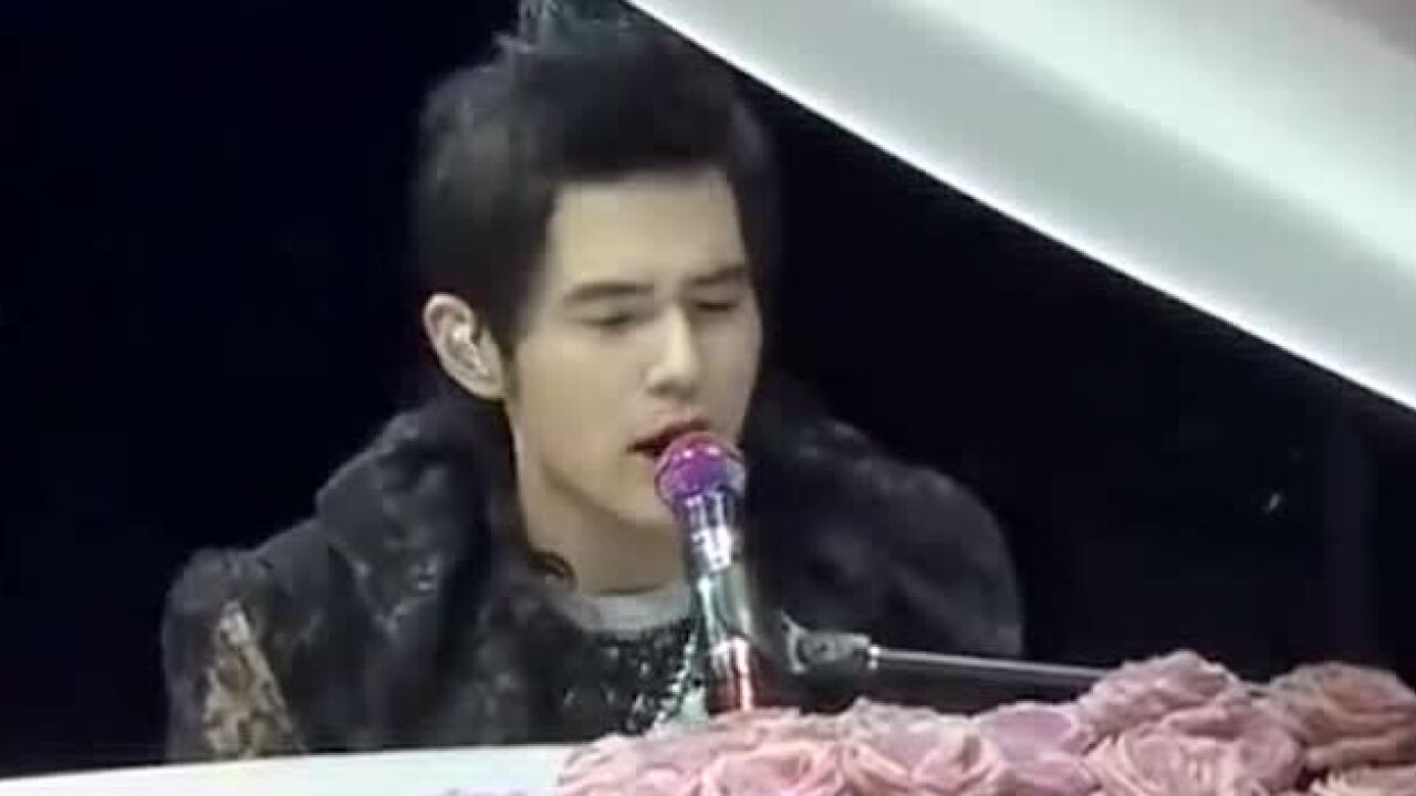 周杰伦《稻香》现场版全场大合唱!莫名的被感动了!_腾讯视频