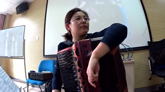 中老年手风琴教学4