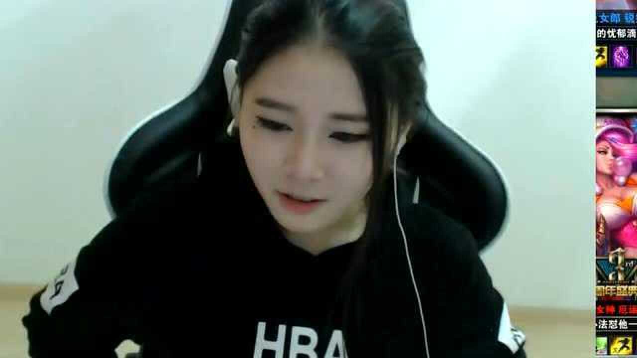 为了证明自己有多“大”？酥酥直播实力“撑胸”_高清